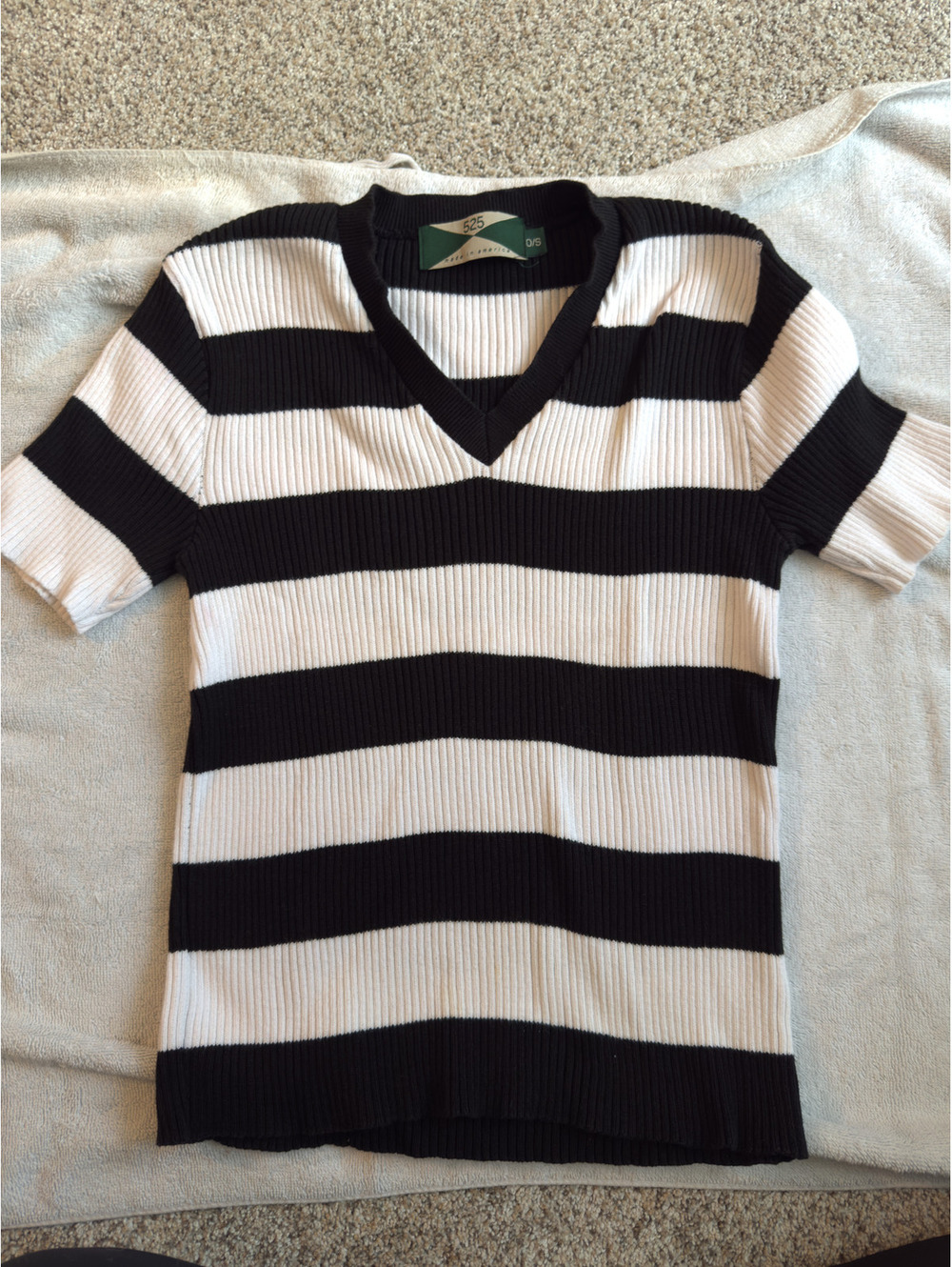 525 Black and White Striped Ribbed Cotton V-Neck Short Sleeve Sweater